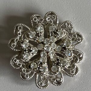 Elegant Vintage 2 inch Rhinestone Brooch